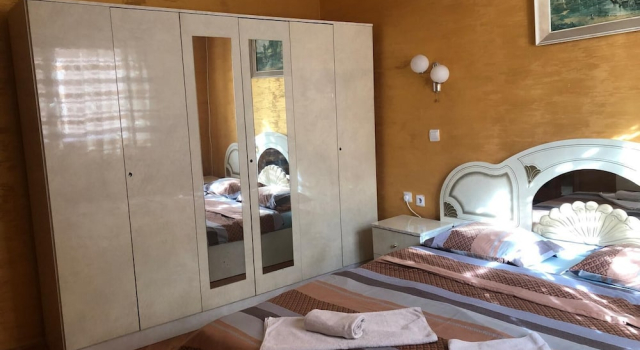Apartmani Kolovic Susanj, Book Hotel Bar Bar County