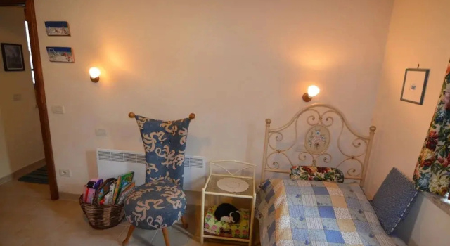 Апартаменты Classic Cozy Apartment With Garden, Patio, Storage, Deckchairs, BBQ
