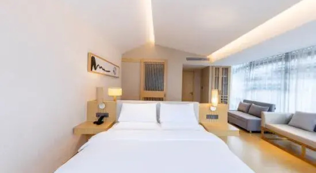 Люкс Dali Shenghai Garden Hotel (Dali Ancient City)