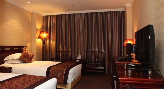 Huguang Hotel