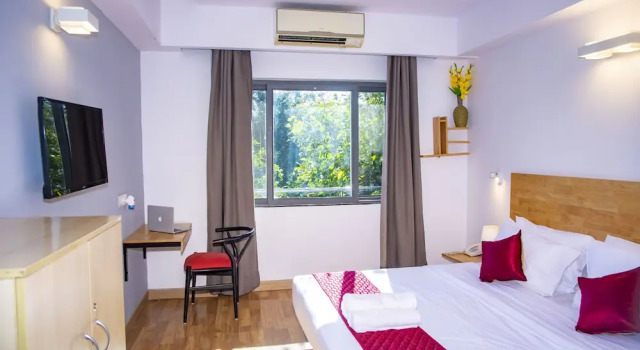 Номер Executive The Urban Stays Hotel