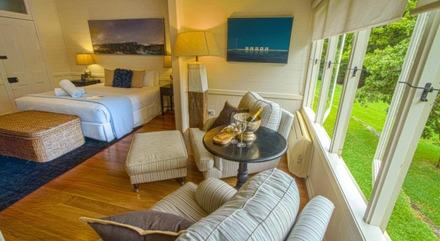 Bangalow Guesthouse, Забронировать Отель Бангало Byron Bay Hinterland, рядом с Исторический музей и чайные комнаты Бангалова
