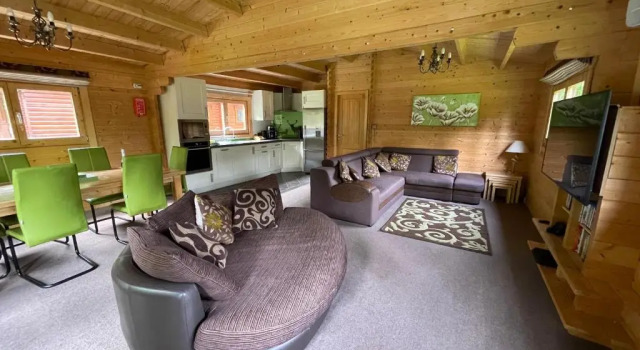 Ilodge 73, Book Hotel Hoteller i Lincolnshire med pool, Swimmingpool