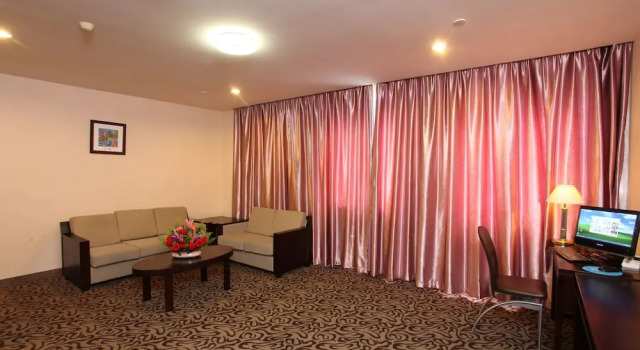 Двухместный номер Deluxe Xin Hua Hotel Guangzhou