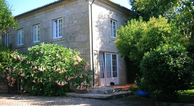 Villa with 4 Bedrooms in Pedraça, with Wonderful Mountain View, Private Pool, Enclosed Garden - 90 Km From the Beach, Rezerwuj Willa Wille w Centro Region, Willa