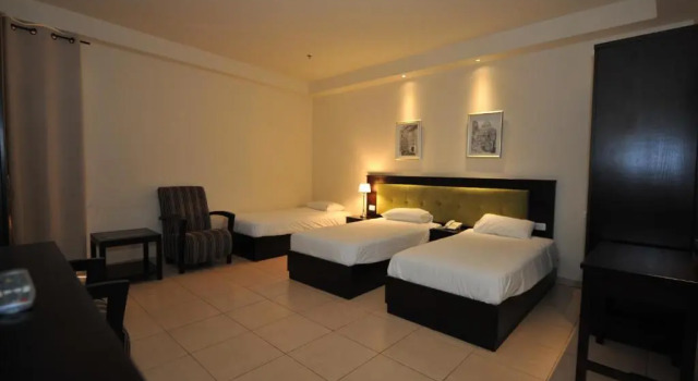 Трёхместный номер Standard National Hotel - Jerusalem