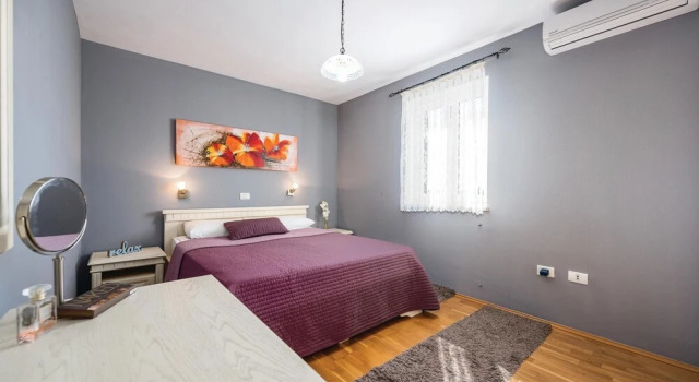 Gorgeous Home In Lovrecica With Kitchen, Prenota Hotel Krizine Istarskaya zhupania
