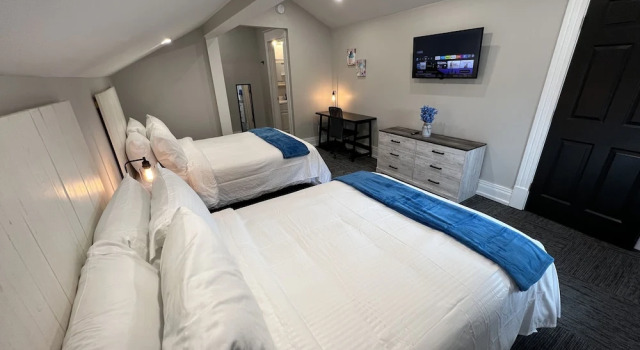 Четырёхместный семейный номер Standard Homestay on Main by Twin Lakes Creamery