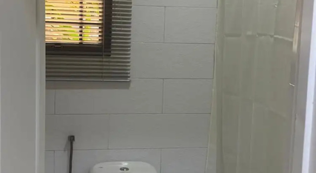 Люкс Luxury Madaki's Executive Suites