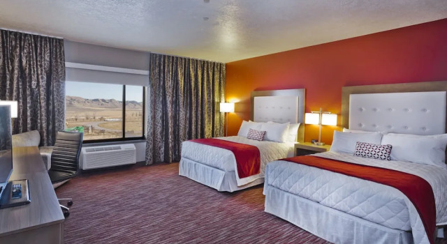Четырёхместный номер Standard Shoshone Rose Casino & Hotel