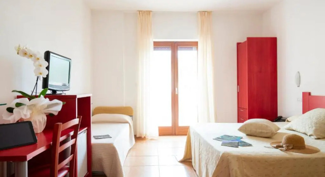 Трёхместный номер Standard с балконом Hotel Delle More