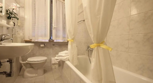 Двухместный номер Standard с балконом Hotel Miramare