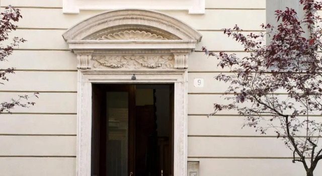 ALTIDO Splendid 3BR Apt with Parking and Terrace in Como, Забронировать Отель Отели Комо с парковкой, рядом с Площадь Кавур, Парковка