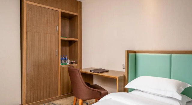 Семейный номер Deluxe Guangzhou Boyi Hotel