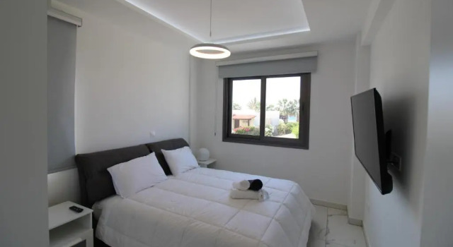 42 Beach Coast Apartment