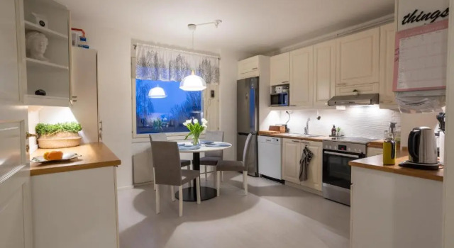 Modern design w/balcony, free parking,WiFi & A/C, Забронировать Бутик-отель Лаппеэнранта Южная Карелия