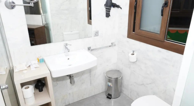 Номер Comfort Suites Cetina Casa de Aguilar