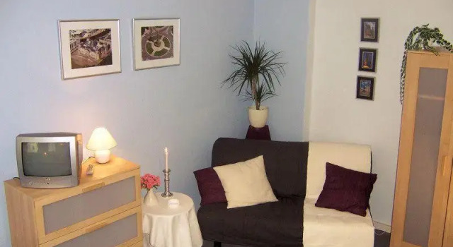 Holiday Apartment - Prenzlauer Berg, Забронировать Апартаменты/квартира Пренцлауэр-Берг Берлин, рядом с Platz des 9. November 1989