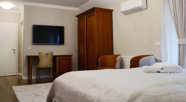 Полулюкс Hotel Begolli