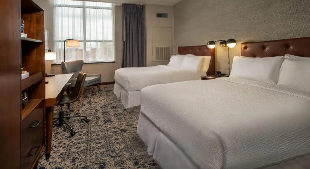 Четырёхместный номер Standard Four Points Philadelphia City Center