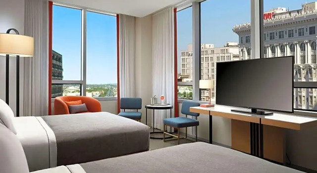Номер Premium Corner Canopy by Hilton New Orleans Downtown