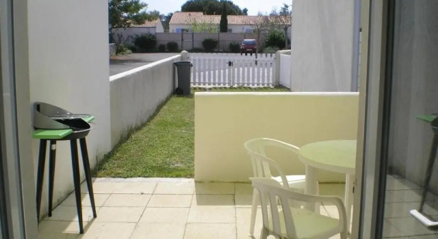 Maison Dolus-d'Oléron, 2 pièces, 2 personnes - FR-1-246A-350, Rezerwuj Hotel Hotele w Charente-Maritime z basenem, Basen