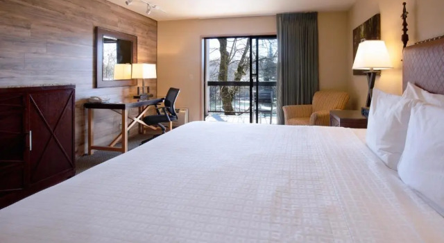 Standard- dobbelt værelse med flodudsigt Riverside Inn