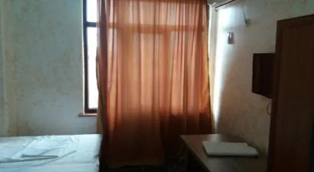 Cozy Corner Hotel, Book Hotel Batumi 