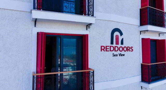 Reddoors Suites Sea View