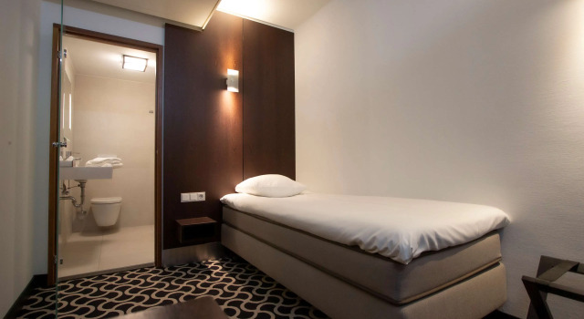 Одноместный номер Standard Golden Tulip West Ende