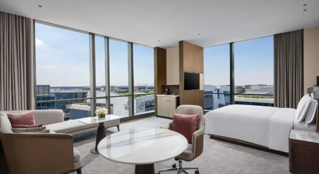 Двухместный полулюкс Crowne Plaza Shanghai Hongqiao by IHG