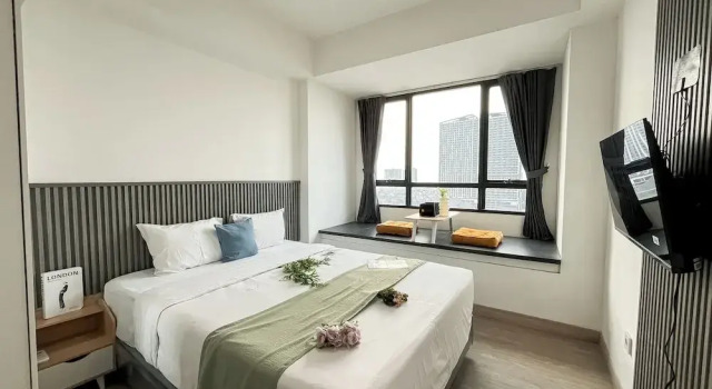 Studio Apartment Collins Boulevard Near Summarecon Mall Serpong