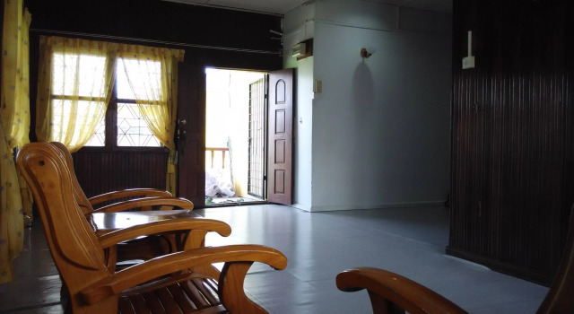 Sakura Tupong Guest House, Rezerwuj Pensjonat Kuching Sarawak