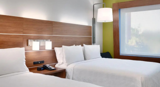Двухместный люкс Holiday Inn Express & Suites - Gainesville I-75 by IHG