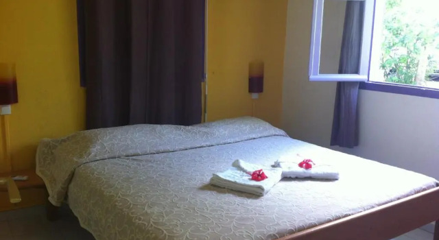 Вилла c 1 комнатой Hotel Restaurant Au Village De Menard