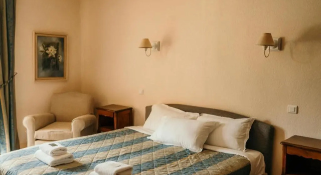 Номер Superior Le Cro-Magnon - hôtel - piscine - climatisation