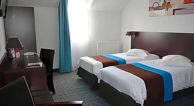 Семейный номер Standard The Originals City, Hôtel Acadine, Le Neubourg