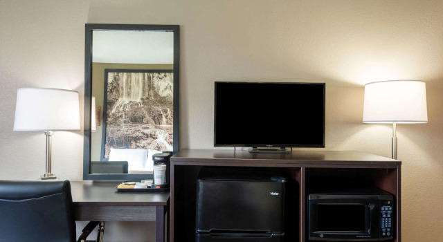 Super 8 by Wyndham Abingdon VA