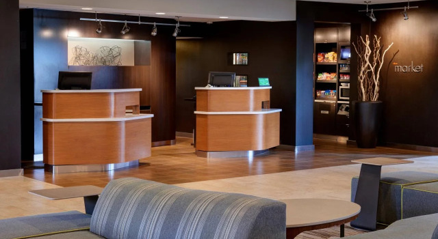 Courtyard by Marriott Detroit Dearborn