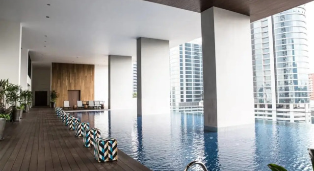 Номер Premier Дуплекс с 3 комнатами с видом на город The Establishment KL Sentral Bangsar by Plush