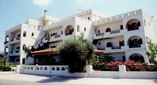 Konstandinos House, Забронировать Отель Лименас Херсонису 