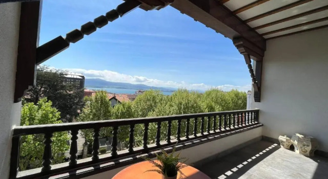 Люкс Deluxe с видом на море Royal Suite Santander