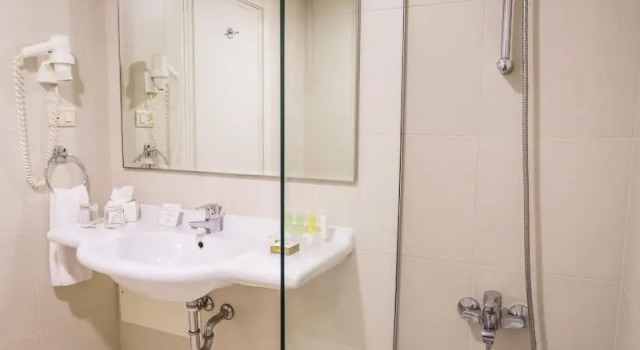 Двухместный номер Superior с балконом AlQasr Metropole Hotel