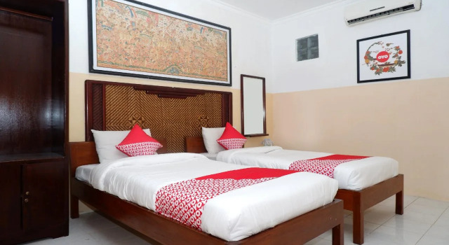 OYO 860 Rajasa Hotel, Reservar Hotel Borobudur Central Java