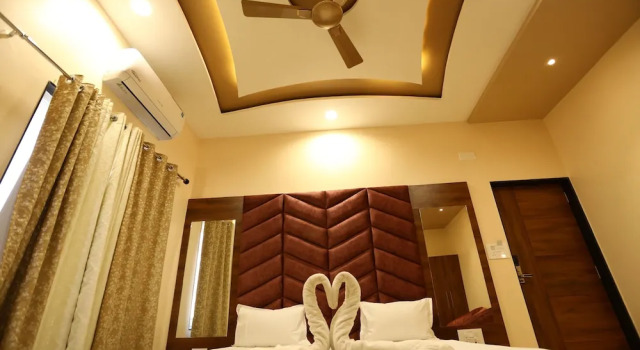 Номер Luxury Ishwar Nain Hotel