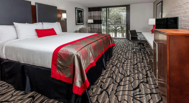 Двухместный номер Ramada by Wyndham Austin South