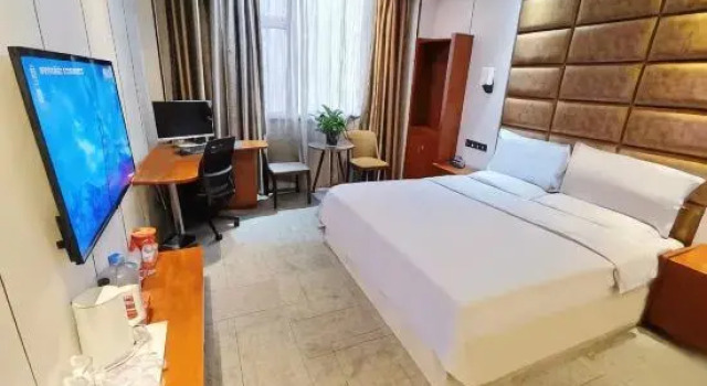Люкс Jiayuan Business Hotel (Puyang Daqing Road Third Senior High School)