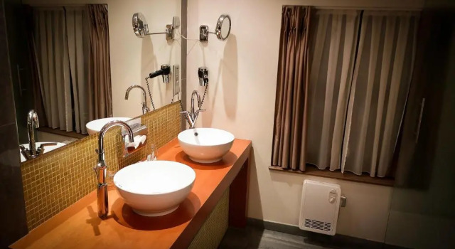 Двухместный номер Deluxe Hotel Van Eyck