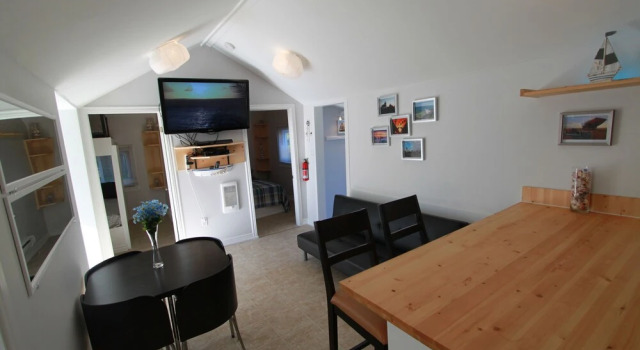 Коттедж Plovers Cove Cottage