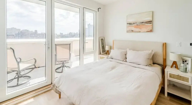 Номер Grand Chic Brooklyn Stay Steps to G Train